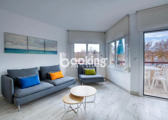 Vall De Ribes Per 4 Persones Amb Piscina Comunitaria, A Prop De Port D'aro *