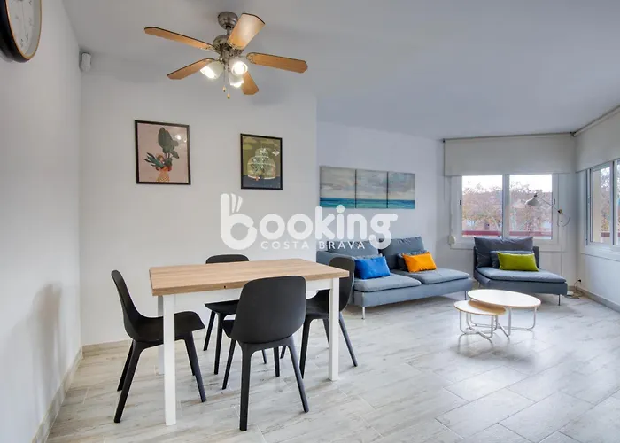 Apartment Vall De Ribes Per 4 Persones Amb Piscina Comunitaria, A Prop De Port D'aro