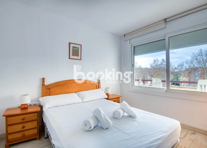 Vall De Ribes Per 4 Persones Amb Piscina Comunitaria, A Prop De Port D'aro *