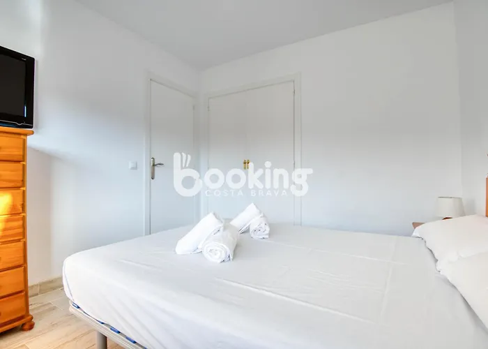 Vall De Ribes Per 4 Persones Amb Piscina Comunitaria, A Prop De Port D'aro Platja d'Aro